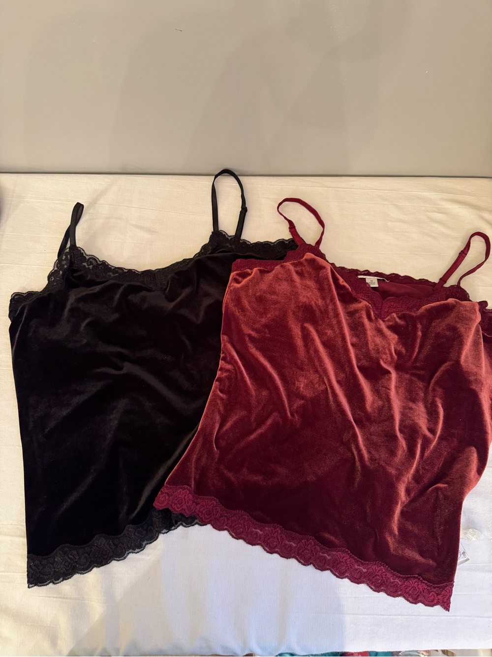 2-Coldwater Creek Black & Burgundy Velvet Lace Trim Cami size 1X